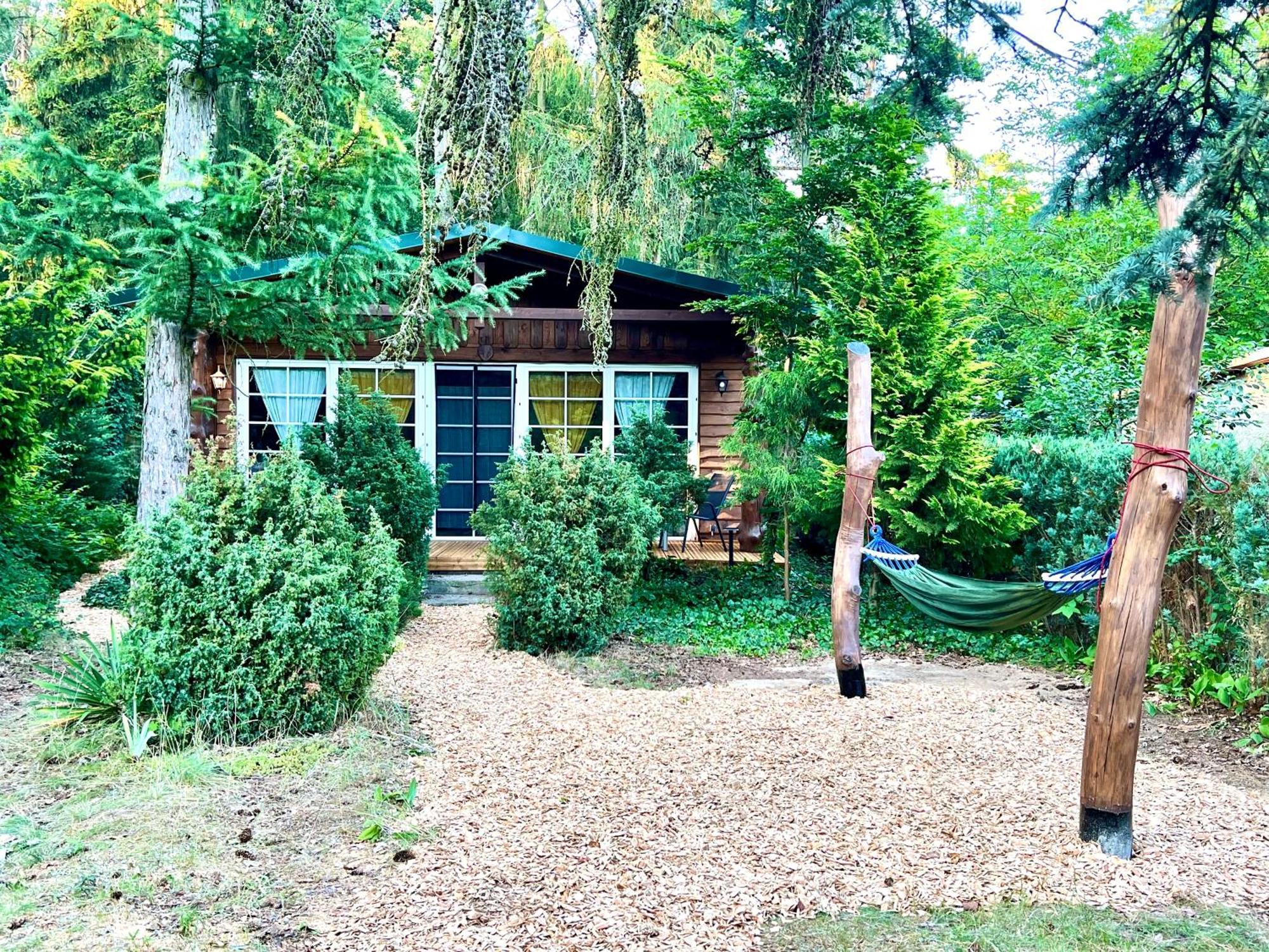 Holzhaus Baerenhoehle Am Wald Und See Neuruppin Esterno foto